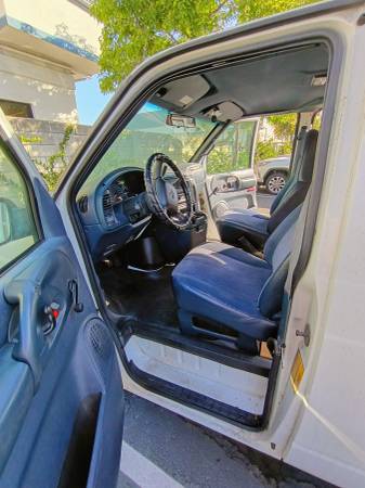 2001 Chevrolet Astro Base — photo 7