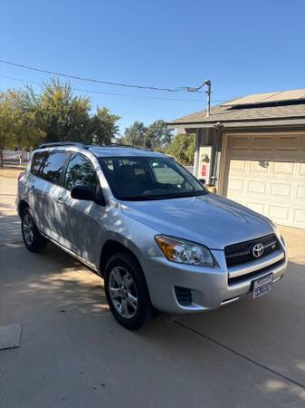 2011 Toyota Rav4 Base 4dr 4x4 Automatic — photo 12