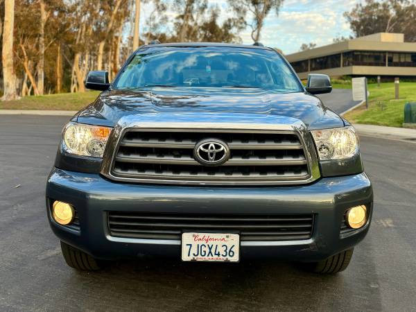 2008 Toyota Sequoia SR5 V8 — photo 3