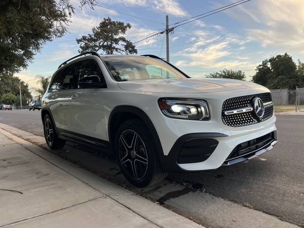 2023 Mercedes-Benz GLB 250 Base GLB 250 4dr Front-Wheel Drive Automatic — photo 2