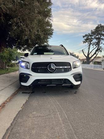 2023 Mercedes-Benz GLB 250 Base GLB 250 4dr Front-Wheel Drive Automatic — photo 3