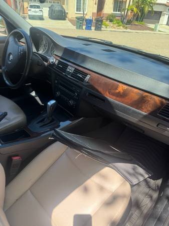 2011 BMW 328i Sedan — photo 5
