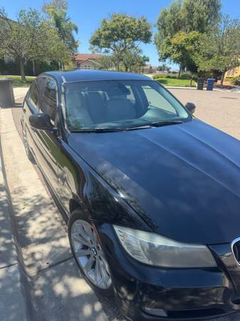 2011 BMW 328i Sedan — photo 11