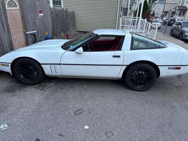 1990 Chevrolet Corvette ZR1 2dr Hatchback — photo 1