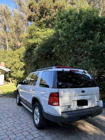 2005 Ford Explorer XLT Sport 4dr 4x2 Automatic — photo 2