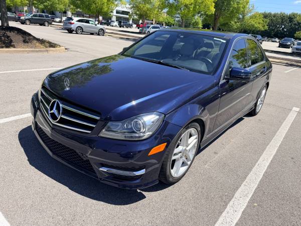2012 Mercedes-Benz C-Class Base C 250 — photo 1