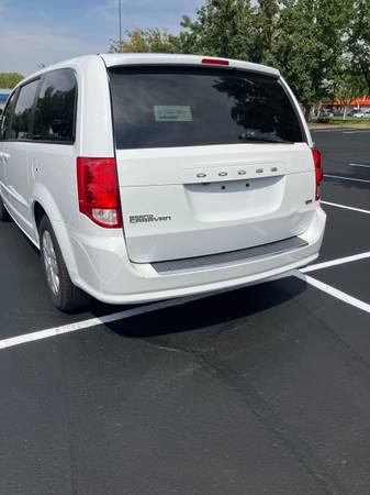 2017 Dodge Grand Caravan GT Front-wheel Drive Passenger Van Automatic — photo 6