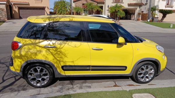 2015 Fiat 500l Pop 4dr Hatchback Manual — photo 1