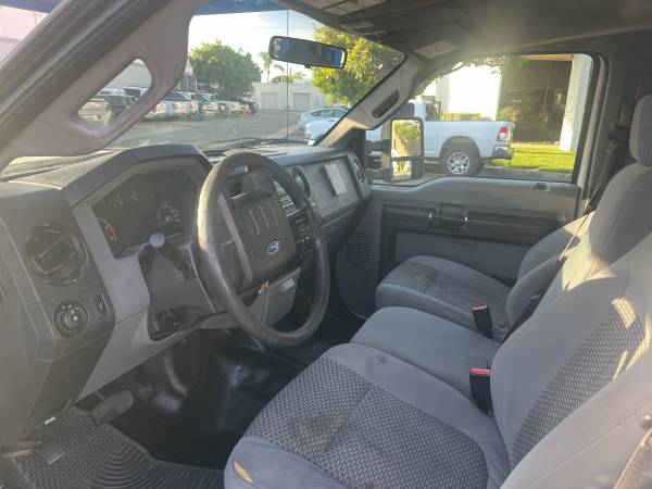 2012 Ford F550 Xl — photo 4