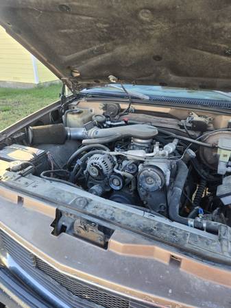 1996 GMC Yukon SL 2dr SUV — photo 6