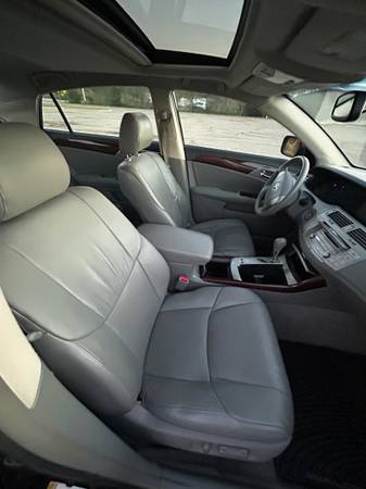 2008 Toyota Avalon XLS 4dr Sedan Automatic — photo 9