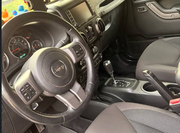 2017 Jeep Wrangler Unlimited Sport — photo 3