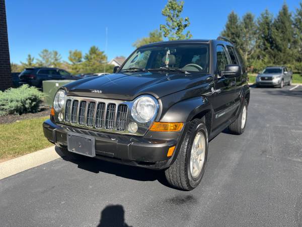2004 Jeep Liberty Limited Edition 4dr 4x2 Automatic — photo 1