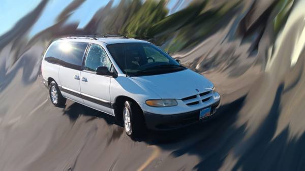1999 Dodge Grand Caravan SE — photo 2