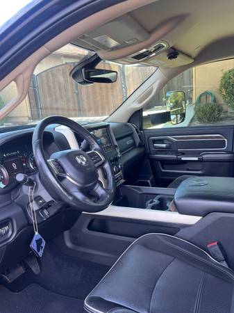 2019 Dodge Ram Laramie — photo 8