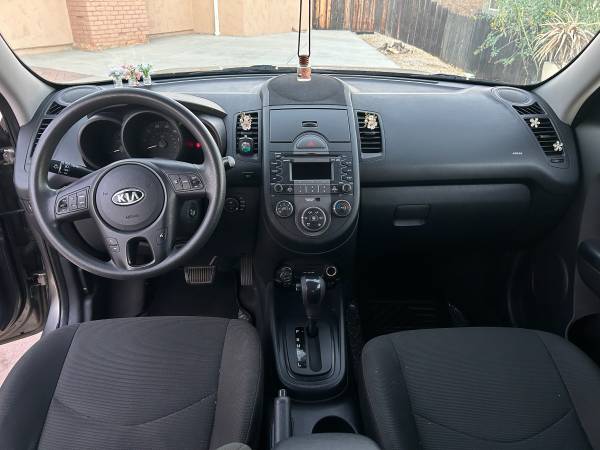 2010 KIA Soul ! 4dr Hatchback Manual — photo 5