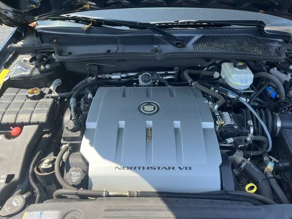 2006 Cadillac DTS Livery 4dr Sedan Automatic — photo 3