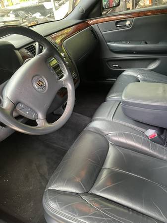 2006 Cadillac DTS Livery 4dr Sedan Automatic — photo 5