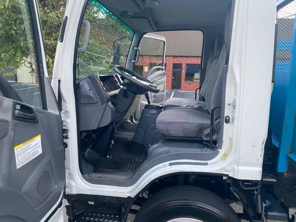 2013 Isuzu Npr Gasoline — photo 7