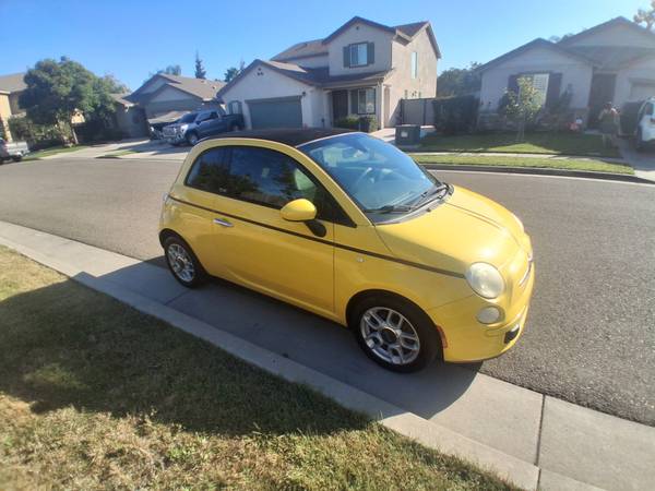2012 Fiat 500 Pop 2dr Hatchback Manual — photo 1