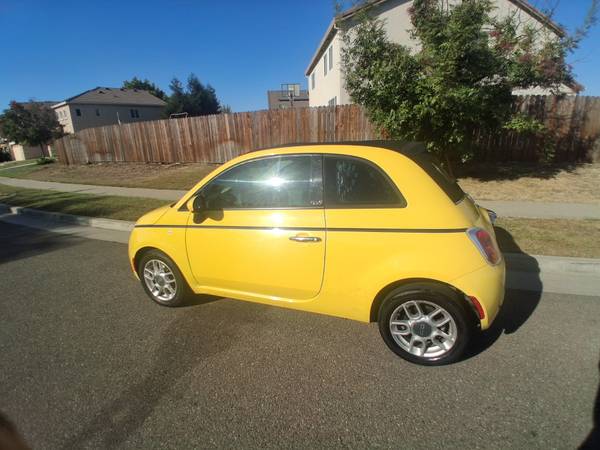 2012 Fiat 500 Pop 2dr Hatchback Manual — photo 3