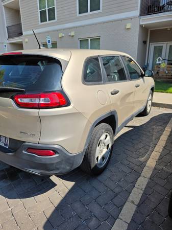 2014 Jeep Cherokee Sport 4dr 4x4 Automatic — photo 4