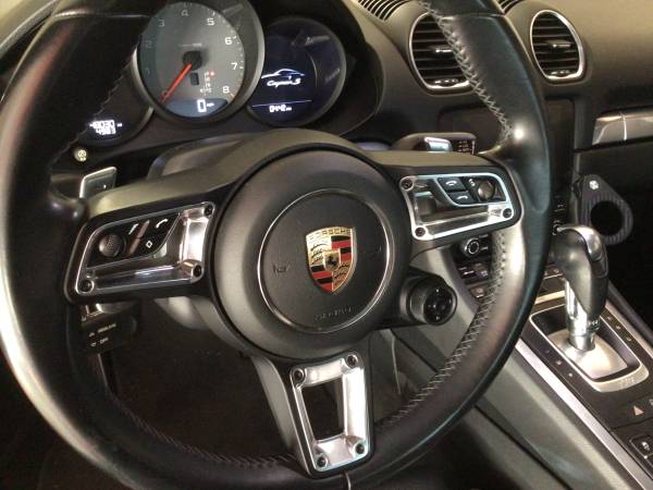 2017 Porsche 718 Cayman Base — photo 8