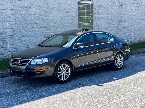 2008 Volkswagen Passat Lux — photo 1