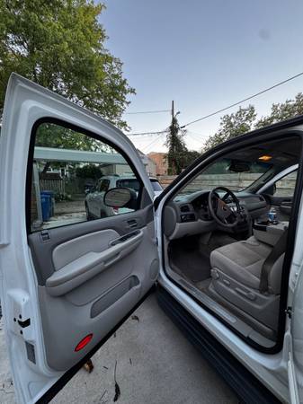 2008 Chevrolet Avalanche 1500 LS 4x2 Automatic — photo 7