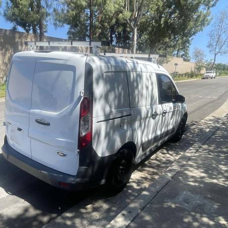 2014 Ford Transit Connect XLT Wagon Automatic — photo 3