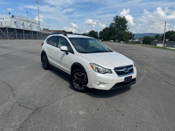 2014 Subaru XV Crosstrek 2.0i Premium 4dr All-wheel Drive CVT — photo 1