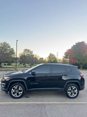 2018 Jeep Compass Limited 4dr Front-wheel Drive Automatic — photo 2