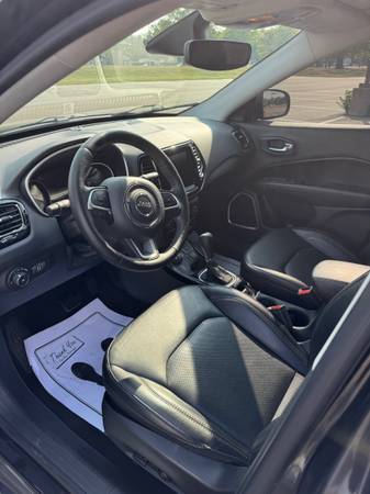 2018 Jeep Compass Limited 4dr Front-wheel Drive Automatic — photo 9