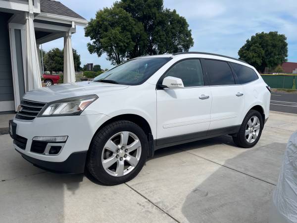 2017 Chevrolet Traverse LS All-wheel Drive Automatic — photo 1
