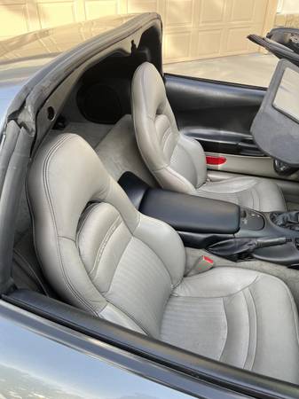 2003 Chevrolet Corvette Base 2dr Coupe Automatic — photo 3