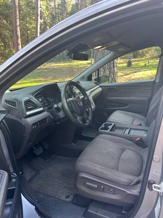 2022 Honda Odyssey EX — photo 11