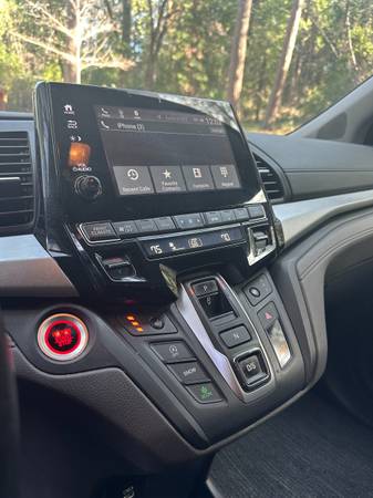 2022 Honda Odyssey EX — photo 12