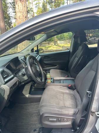 2022 Honda Odyssey EX — photo 6