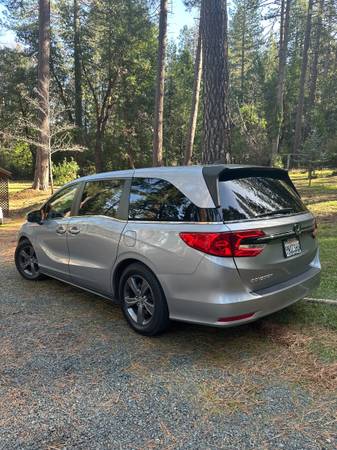 2022 Honda Odyssey EX — photo 3