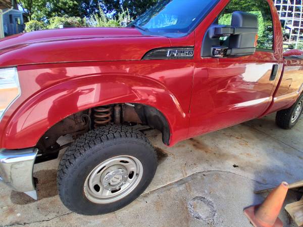 2012 Ford F 250 XL 4x2 SD Crew Cab 8 ft. box 172 in. WB SRW Automatic — photo 2