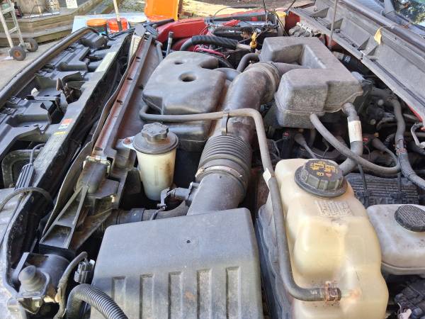 2012 Ford F 250 XL 4x2 SD Crew Cab 8 ft. box 172 in. WB SRW Automatic — photo 4