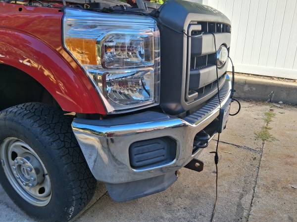 2012 Ford F 250 XL 4x2 SD Crew Cab 8 ft. box 172 in. WB SRW Automatic — photo 3