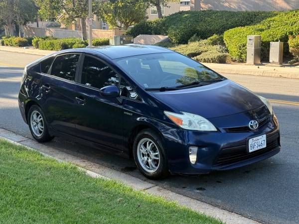 2012 Toyota Prius Two 5dr Hatchback CVT — photo 6