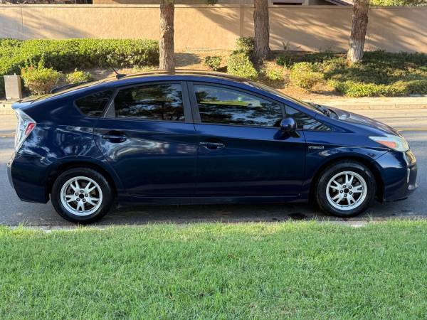 2012 Toyota Prius Two 5dr Hatchback CVT — photo 5