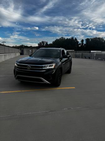 2023 Volkswagen Atlas Cross Sport 3.6L V6 SE w/Technology 4dr All-Wheel Drive 4MOTION Automatic — photo 1
