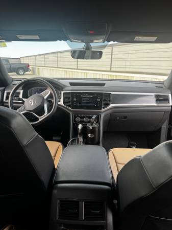 2023 Volkswagen Atlas Cross Sport 3.6L V6 SE w/Technology 4dr All-Wheel Drive 4MOTION Automatic — photo 8