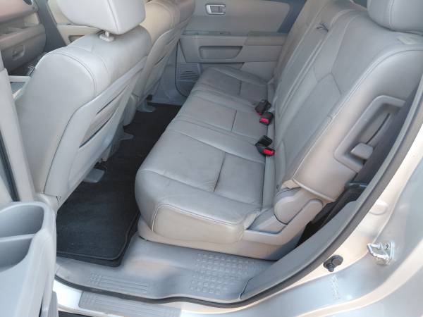 2010 Honda Pilot EX 4dr 4x4 Automatic — photo 9