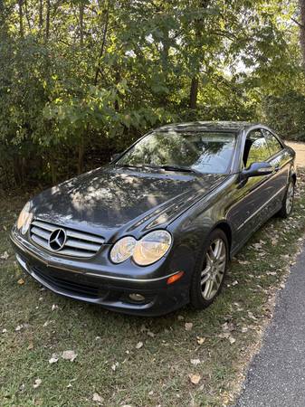2009 Mercedes-Benz CLK Class Base CLK 350 2dr Coupe Automatic — photo 1
