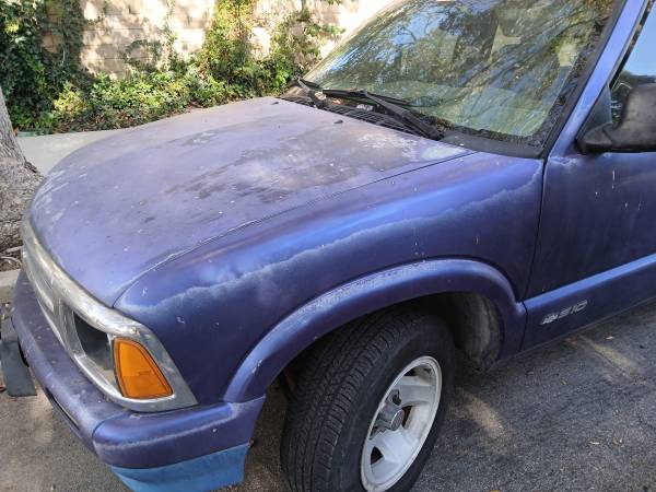 2028 Chevrolet S10 Ls — photo 3