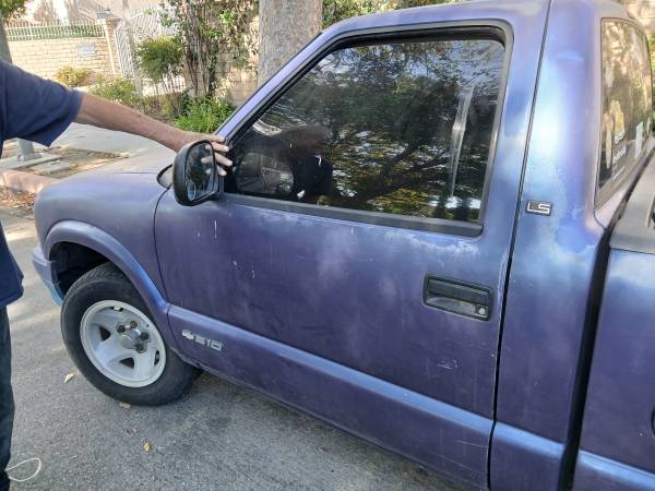 2028 Chevrolet S10 Ls — photo 1